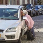 The Story Behind the Endearing &#8220;Photo of the Day&#8221;